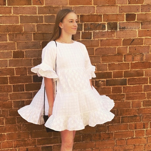 Meet your Posher, Sophie - Picture 3 of 3